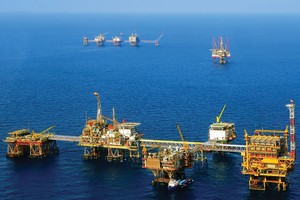 Doanh nghiệp dầu khí vượt qua thách thức, giữ vững mục tiêu