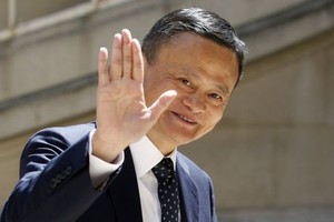 Tỷ phú Jack Ma “thoái vị”, chấm dứt 20 năm trị vì đế chế khổng lồ Alibaba