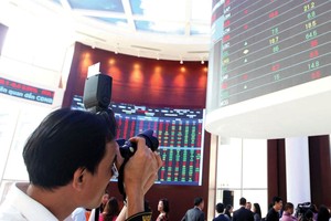 Quyền lực thông tin trên thị trường tài chính