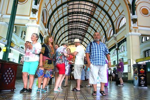 Khách đến TP.HCM vẫn giữ đà tăng trưởng tốt
Ngọc Dương