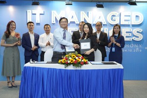 Ký kết hợp đồng Dịch vụ Quản lý hệ thống CNTT giữa CMC TSSG và Marico SEA, đánh dấu sự khởi đầu tốt đẹp của việc ra mắt dịch vụ.