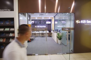 Về tay chủ ngoại, công ty chứng khoán “thay da, đổi thịt”