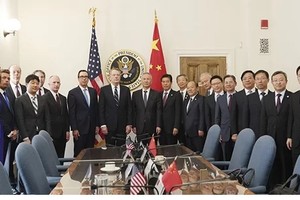 Hai đoàn đàm phán Mỹ - Trung gặp nhau tại Washington tuần trước. Ảnh: Xinhua.