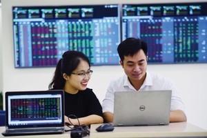 Để vốn hóa đạt 100% GDP năm 2020: Hoặc Index tăng 35%, hoặc tăng hàng