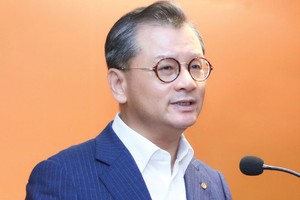 "Một trong những chiến lược quan trọng của Hanwha Life Việt Nam là sự cách tân về chất lượng dịch vụ tài chính dựa trên nền tảng công nghệ", Ông Yeo Seung Joo, Tổng giám đốc Công ty Hanwha Life Insurance (Hàn Quốc).