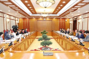 Toàn cảnh cuộc họp Bộ Chính trị ngày 26/12. Ảnh: TTXVN.