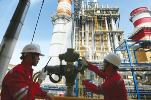 Uớc tính tổng vốn đầu tư cho các dự án điện từ nay đến năm 2030 cần 110 tỷ USD, tức bình quân 
11 tỷ USD/năm.