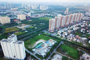 Một nguyên nhân dẫn đến sự ách tắc của các dự án tại TP.HCM là các quy định về nhà ở, đất đai, quy hoạch đô thị... chưa thống nhất.