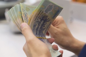 Sửa Luật Doanh nghiệp: Nóng chuyện lương thưởng lãnh đạo