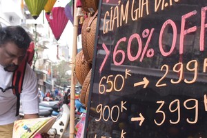 Doanh nghiệp du lịch cắt giảm chi phí, ứng phó với dịch bệnh