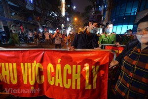 Khu vực cách ly Trúc Bạch đã được dỡ bỏ phong toả. (Ả nh: PV/Vietnam+)
.