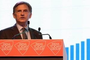 Chuyên gia Ian Lipkin (Ảnh: India Today).