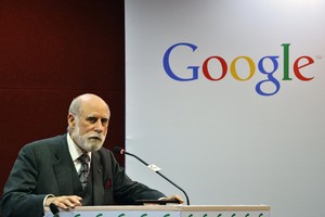 Vint Cerf, "cha đẻ" của mạng Internet. (Ảnh: AFP).