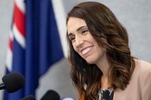 Thủ tướng New Zealand Jacinda Ardern dự buổi họp báo ở thành phố Christchurch hôm 13/3. Ảnh: Reuters.