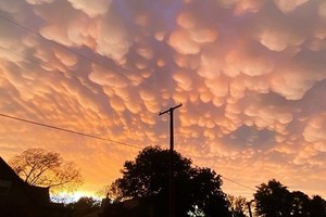 Mây vảy rồng bao phủ bầu trời Mỹ