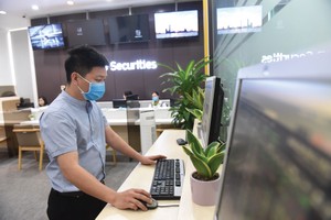 Room tín dụng chứng khoán còn nhiều sao phải nới?