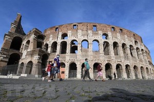 Đấu trường La Mã ở Rome, Italy ngày 8/5/2020. (Ảnh: THX/TTXVN).