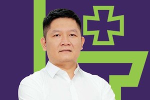 Linh hồn của Tập đoàn Trí Việt - Chủ tịch HĐQT ông Phạm Thanh Tùng - đã từng là giảng viên chuyên ngành chứng khoán tại Học viện Ngân hàng. Ông được gửi đi đào tạo tại Anh quốc theo chương trình học bổng bằng ngân sách Nhà nước gần 20 năm trước.