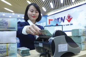 Các ngân hàng đã có đợt giảm tiếp lãi suất huy động trong tháng 7.