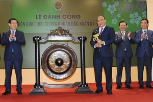 Đến với TTCK đầu Xuân 2019, Thủ tướng Nguyễn Xuân Phúc khẳng định, phát triển TTCK nhằm tạo ra kênh huy động vốn trung và dài hạn cho phát triển kinh tế là một chủ trương lớn và nhất quán của Đảng, Nhà nước.