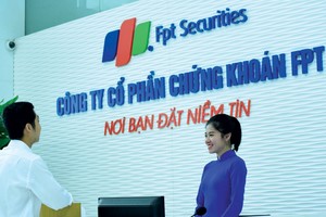 Ra đời muộn hơn so với nhiều công ty lớn, FPTS lấy các yếu tố tiện ích, công nghệ làm lợi thế cạnh tranh.