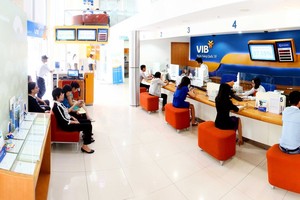 Ngân hàng lên sàn: Phải chờ… thiên thời