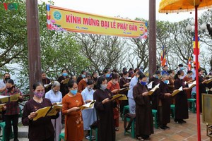 Các Phật tử trong một khoá lễ.