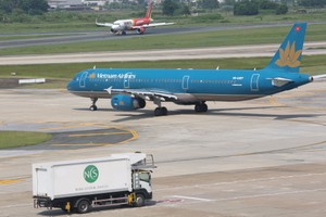 Khó khăn bủa vây ngành phụ trợ hàng không