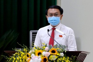 Ông Lâm Đình Thắng - Bí thư Quận ủy Quận 9 được tín nhiệm bầu giữ chức Bí thư Quận ủy nhiệm kỳ mới.