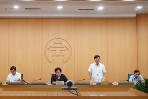 Phó Chủ tịch UBND TP Hà Nội Ngô Văn Quý phát biểu kết luận cuộc họp.