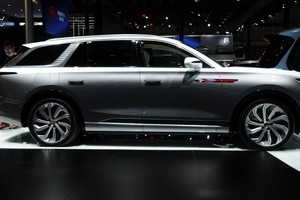 Hongqi E-HS9: Chiếc SUV điện cao cấp được sản xuất bởi hãng xe nội địa lâu đời nhất Trung Quốc