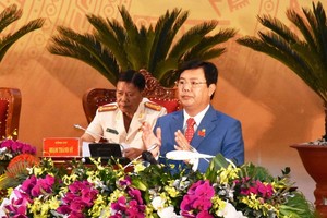 Đồng chí Nguyễn Tiến Hải phát biểu tại Đại hội. Ảnh: Báo Cà Mau.