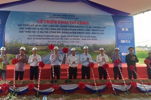 Các gói thầu xây lắp tại Dự án cao tốc Mai Sơn – Quốc lộ 45 sẽ phải hoàn thành trong năm 2022.