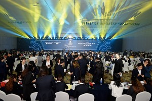 Hàng nghìn khách hàng dự sự kiện giới thiệu dự án The Aston Luxury Residence.