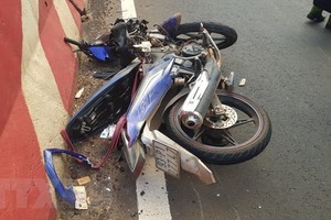 Hiện trường vụ tai nạn. (Ảnh: Đậu Tất Thành/TTXVN).