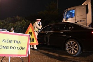 Lực lượng CSGT toàn quốc tăng cường xử lý nồng độ cồn.