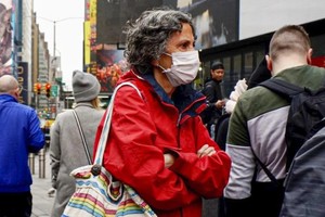 Khủng hoảng xã hội do Covid-19 đặt thế giới “trước giai đoạn nguy hiểm mới”. Ảnh minh họa: CNBC.