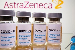 Ông Johnson cũng cho biết Anh đã bắt đầu tiêm mũi vaccine ngừa COVID-19 thứ 2 cho khoảng 500.000 người Anh.