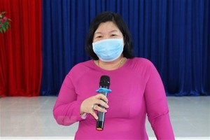 Phó Chủ tịch UBND tỉnh Bạc Liêu Cao Xuân Thu Vân khẳng định Bạc Liêu không có ca nhiễm COVID-19 trong cộng đồng. (Ảnh: Nhật Bình/TTXVN).