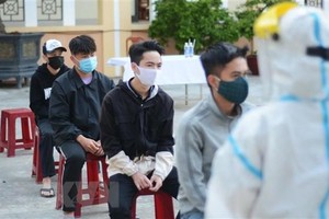 Đà Nẵng xét nghiệm hơn 1.000 thanh niên nhập ngũ. (Ảnh: Văn Dũng/TTXVN).