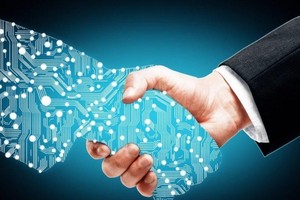 COVID-19 mang đến nhiều thách thức nhưng cũng mở ra cửa ngách cho doanh nghiệp Việt đi tắt đón đầu, thúc đẩy công cuộc chuyển đổi số.