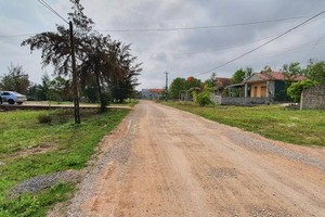 UBND tỉnh Quảng Bình yêu cầu tạm dừng các hoạt động mua bán, chuyển nhượng, chuyển mục đích sử dụng đất, cấp phép xây dựng công trình trong phạm vi đất được xác định dành cho dự án đường ven biển.