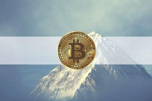 Giá Bitcoin hôm nay ngày 14/4: Coinbase chính thức niêm yết trên sàn Nasdaq, giá Bitcoin lập đỉnh kỷ lục mới trên 64.000 USD