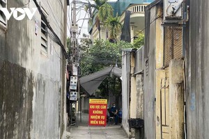 Khu vực ngách 2 ngõ 107 Vũ Hựu (TP Hải Dương, tỉnh Hải Dương), nơi N.T.T thuê trọ đã được phong tỏa y tế.