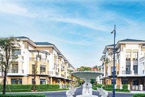 Nhà liên kế & biệt thự Verosa Park đẳng cấp 5 sao của KDH, đã bán gần hết 100%, bắt đầu bàn giao vào tháng 5/2020.