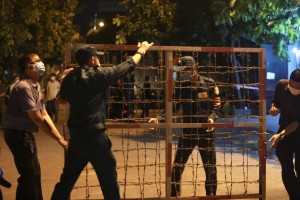 Một khu dân cư ở Quận 7 bị phong tỏa, 60 người ở chung nhà cho thuê với bệnh nhân đều âm tính.