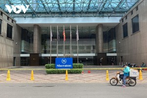 Khách sạn Sheraton (Quận 1) phong tỏa, kiểm soát chặt hoạt động ra vào.