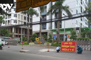 Khoanh vùng cách ly để mở rộng điều tra dịch tễ các trường hợp có liên quan đến ca mắc Covid-19.