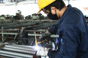 Giá thép được dự báo đứng ở mức cao từ nay đến cuối năm, thậm chí tiếp tục tăng.