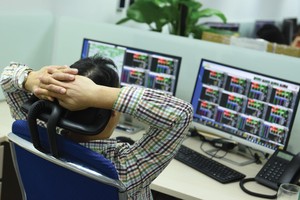 Đợt giảm mạnh vừa qua đã khiến nhiều cổ phiếu về vùng giá đầu năm nay.